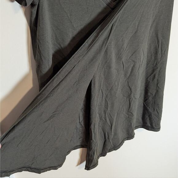 Lululemon Olive Green Split Front Love Tee Top size small - Picture 5 of 7